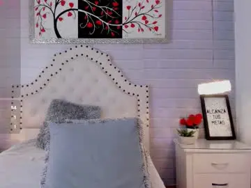 Chaturbate Live Sex Cam of meybaldini