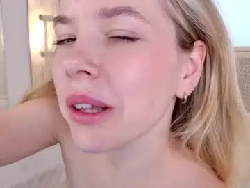 Chaturbate Watch Live Sex Cams of milly_shy