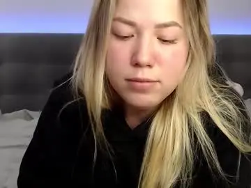 Chaturbate Live Sex Cam of emberbunny