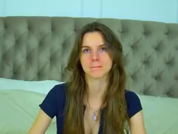 Chaturbate Live Sex Cam of amalialima