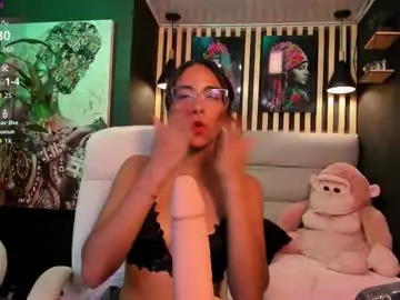 Chaturbate Live Sex of elegant_rouse