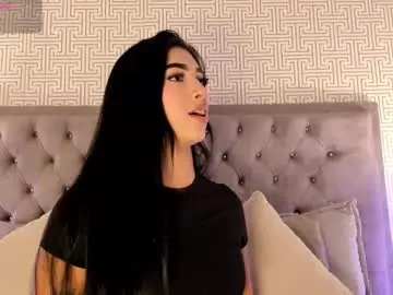 Chaturbate Best live sex cam show of arirobert_