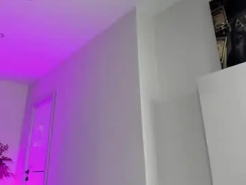 Chaturbate Best live sex cam show of lira_revery