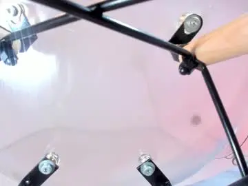 Chaturbate Live Sex Cam of crystal_stones