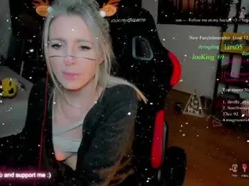 Chaturbate Adult Video Chat of kimilee22