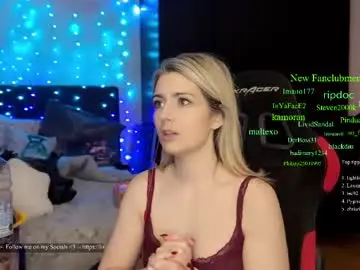 Chaturbate Live Sex Cam of kimilee22