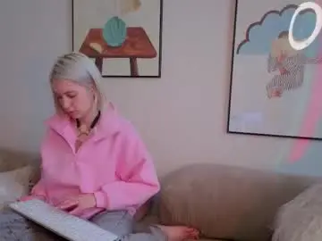 Chaturbate Best live sex cam show of innocent_girll