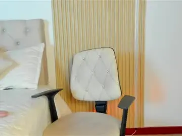 Chaturbate Live Sex of daphne_24