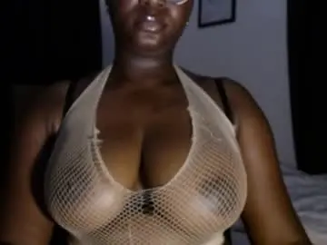 Chaturbate Adult Video Chat of sexy_pearl12