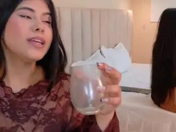 Chaturbate Best live sex cam show of violetbloomm
