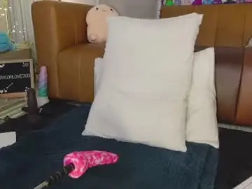Chaturbate Free Porn Cam of taylor_love_303