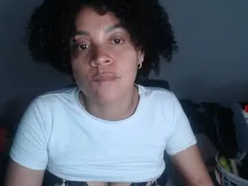 Chaturbate Live Sex Cam of shayna_cute