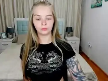 Chaturbate Live Sex Cam of sirenabloom