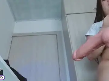 Chaturbate Nude Webcam of emilyn_grey