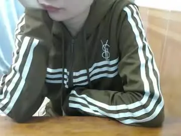 Chaturbate Nude Webcam of kitti_baby2x