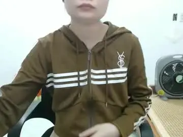 Chaturbate Free Live Porn of kitti_baby2x