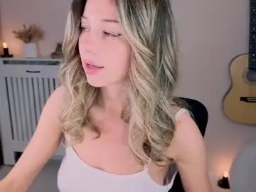 Chaturbate Adult Video Chat of lenamuti