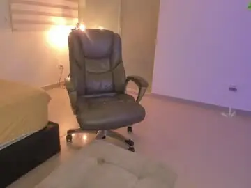 Chaturbate Free Live Porn of amy_queen7