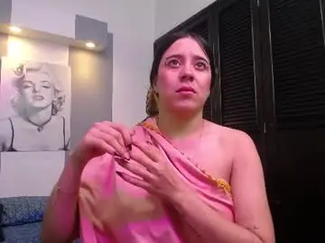 Chaturbate Live Sex Cam of tamara_priya