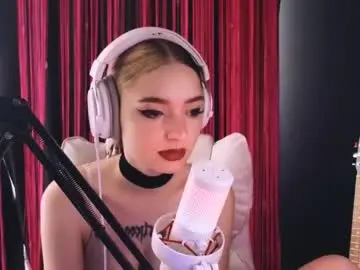 Chaturbate Free Live Porn of avi_nile