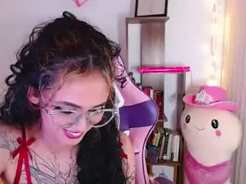 Chaturbate Live Sex Cam of bluee_v
