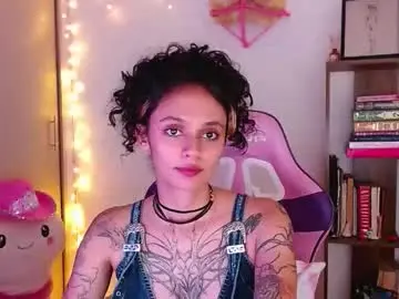 Chaturbate Best live sex cam show of bluee_v