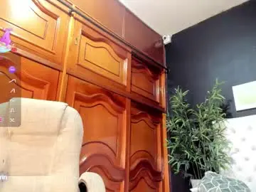 Chaturbate Live Sex Cam of ebony_katterin