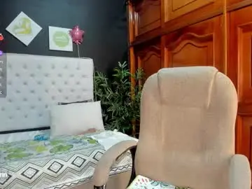 Chaturbate Live Porn of ebony_katterin