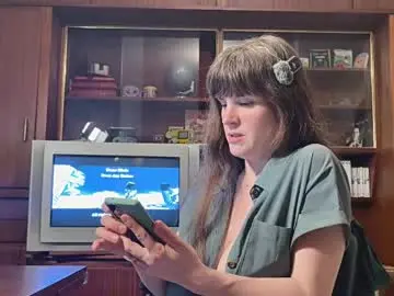 Chaturbate Adult Video Chat of claire_moulin
