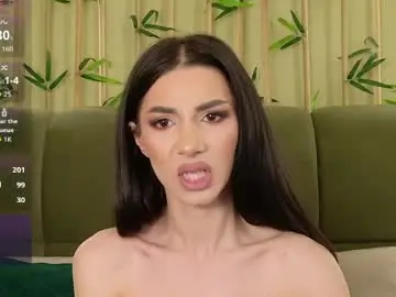 Chaturbate Live Sex Cam of erinevans_