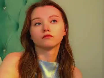 Chaturbate Live Sex Cam of keiraace