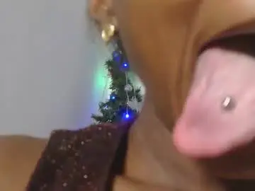 Chaturbate Free Porn Cam of skyy_brown