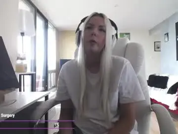Chaturbate Live Sex of tinykylie