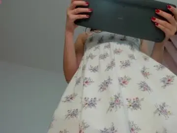 Chaturbate Live Sex Cam of hiddendana