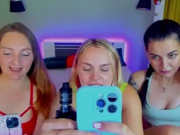 Chaturbate Live Sex Cam of ashley_crashly