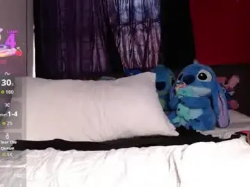 Chaturbate Live Sex Cam of ella_rouse1