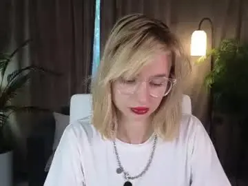 Chaturbate Nude Webcam of noramoreau