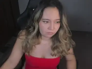 Chaturbate Live Sex Cam of ash_smith1