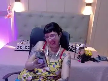 Chaturbate Watch Live Sex Cams of chloerossee