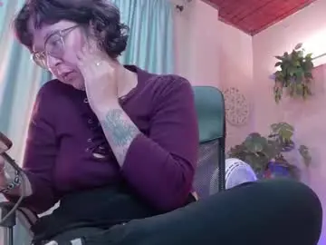 Chaturbate Nude Webcam of chloerossee