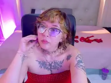 Chaturbate Watch Live Sex Cams of chloerossee