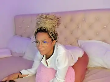 Chaturbate Free Porn Cam of ebonygoddes03