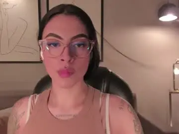 Chaturbate Adult Webcams of christineford1