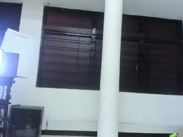 Chaturbate Live Sex of camilaroyale