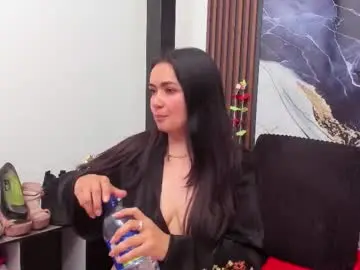 Chaturbate Adult Webcams of angelinee39
