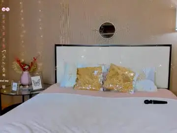 Chaturbate Best live sex cam show of bellatip