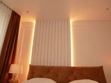 Chaturbate Live Sex Cam of roxy_blue_eyed_