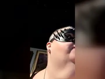 Chaturbate Live Sex Cam of miss_ella_rose