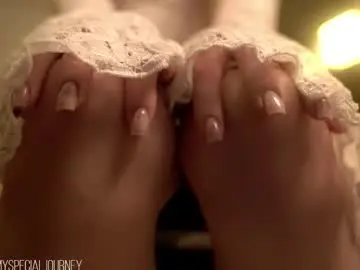 Chaturbate Free Live Porn of eli_journey