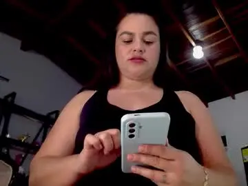 Chaturbate Watch Live Sex Cams of hillary_12